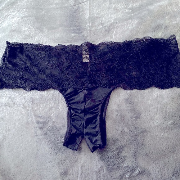 NWOT 2 pair black thongs with lace size 2X - Picture 5 of 6